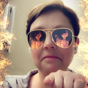 Meet your Posher, Carrie